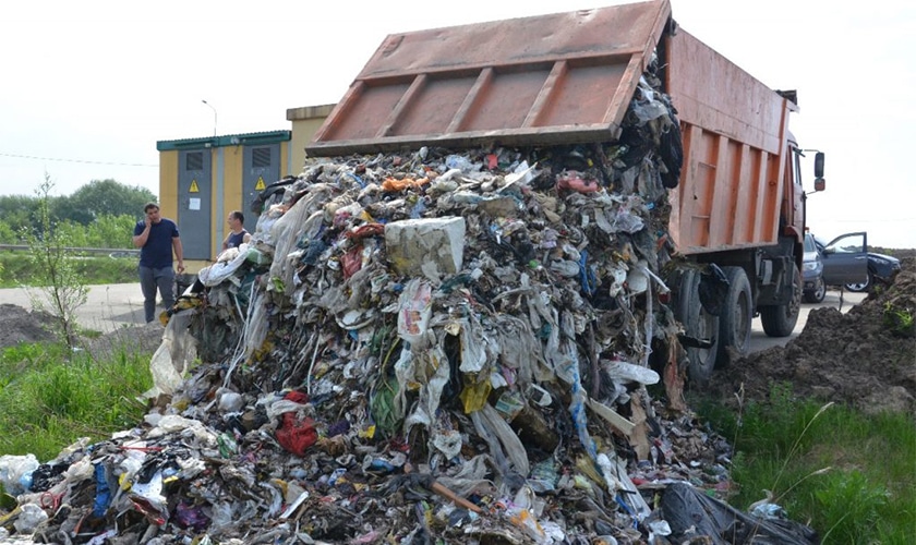 Незаконный сброс мусора пресекли в Жуковском