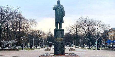 В Жуковском возложили цветы к памятнику Николая Егоровича Жуковского