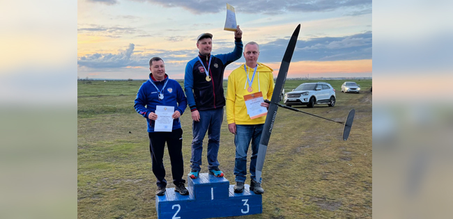 Инженер ЦАГИ стал победителем чемпионата России по авиамодельному спорту