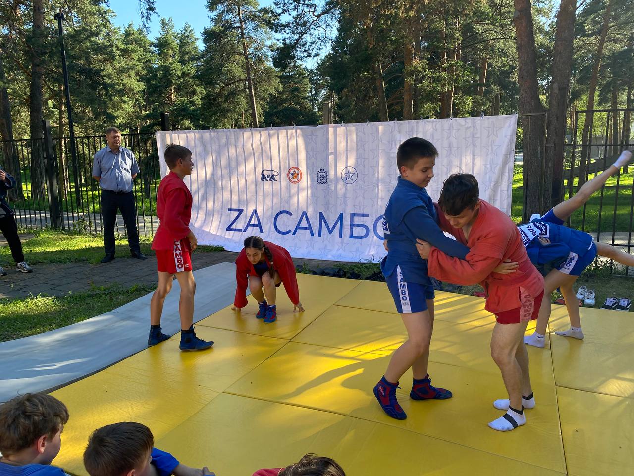 Тренировка «Самбо в парках» прошла в городском округе Жуковский.
